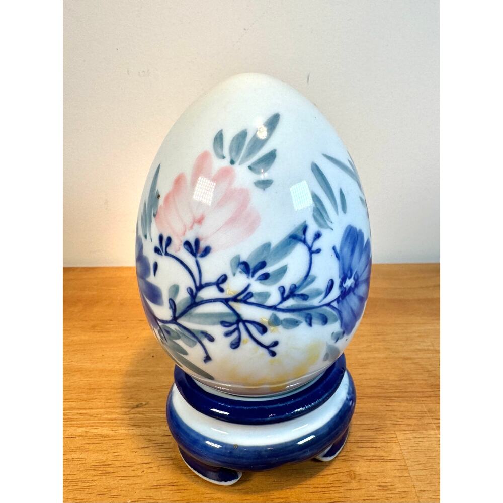 Chinese Egg | Blue & White Porcelain | Floral Design With Stand 5”